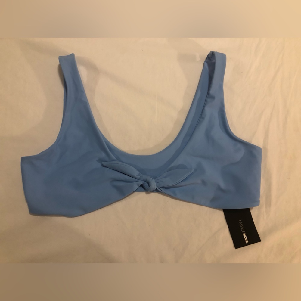 Fashion Nova NWT pastel blue tie front bikini top, 1X